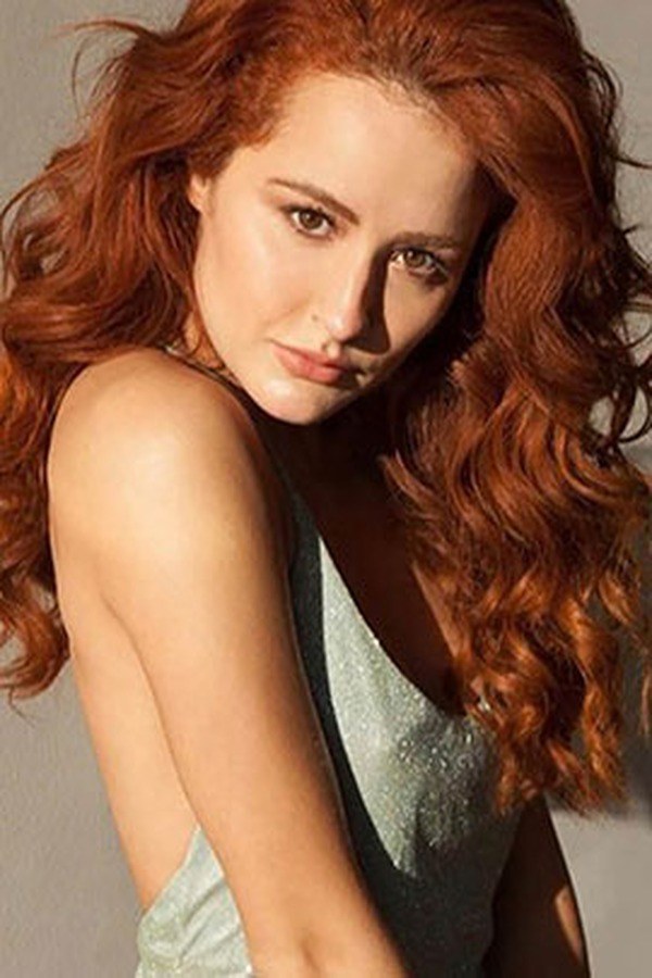 Júlia P