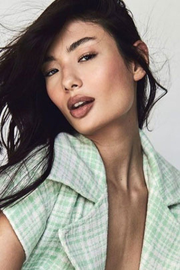 Laura M