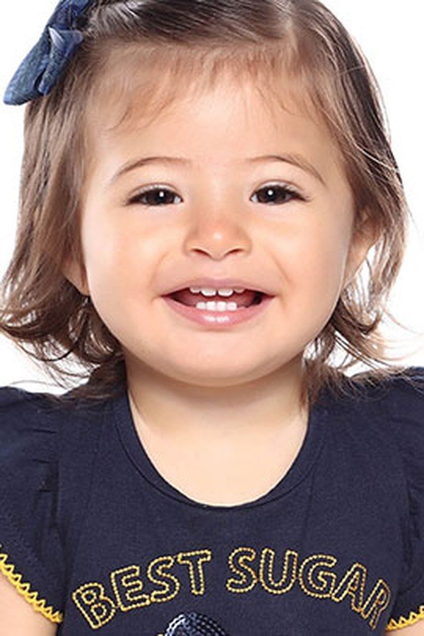 Lavínia V