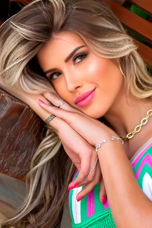 Milena F